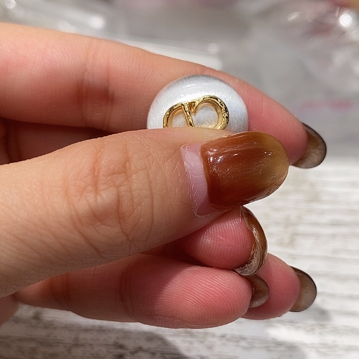 喜欢就好。喜欢就买