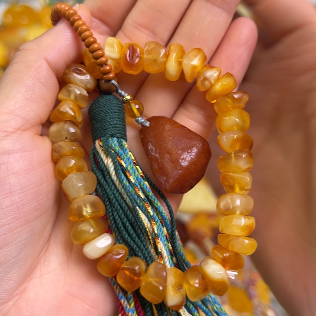 未镶嵌蜜蜡裸石蜜蜡