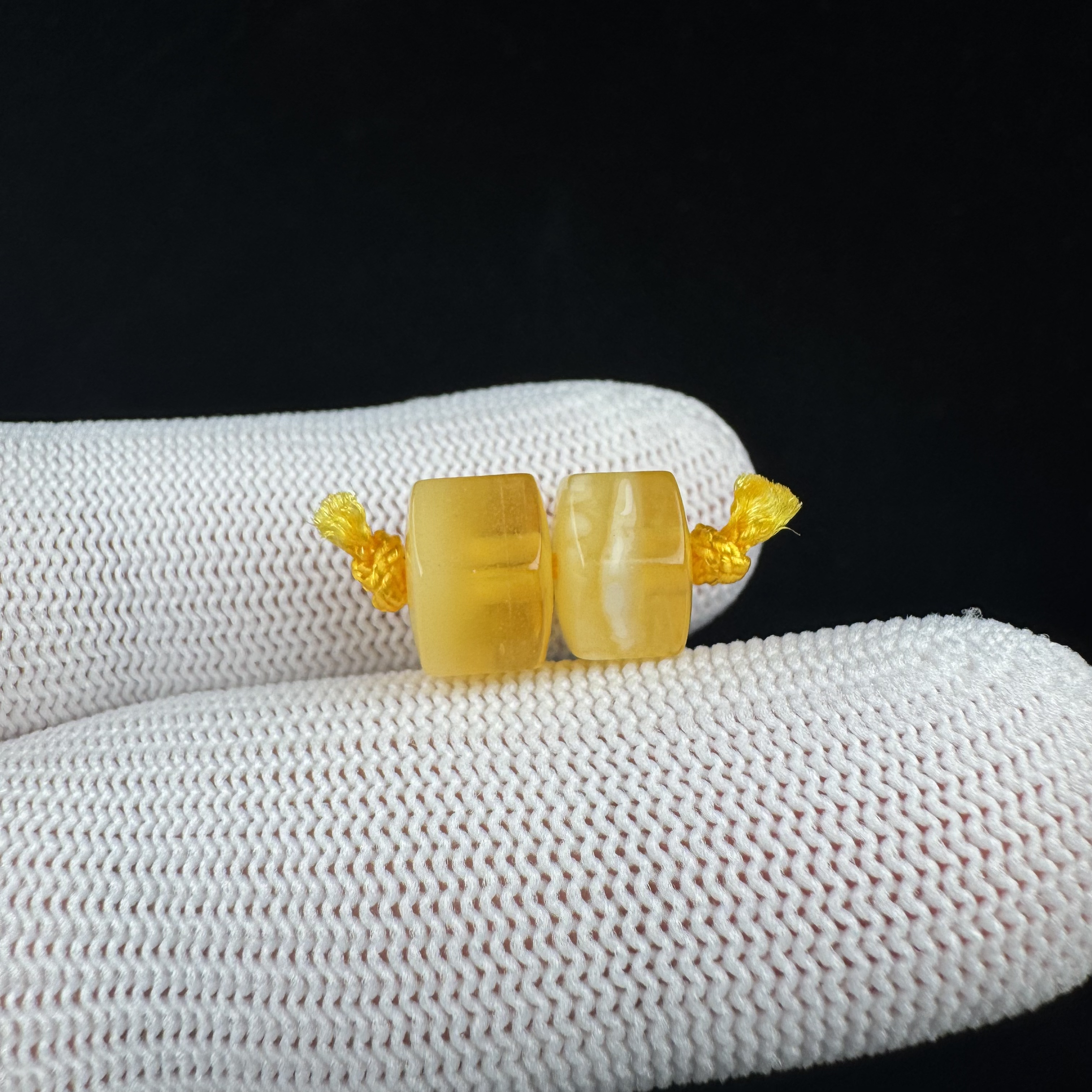 B5692天然原矿蜜蜡微瑕特价对珠10mm支持复检