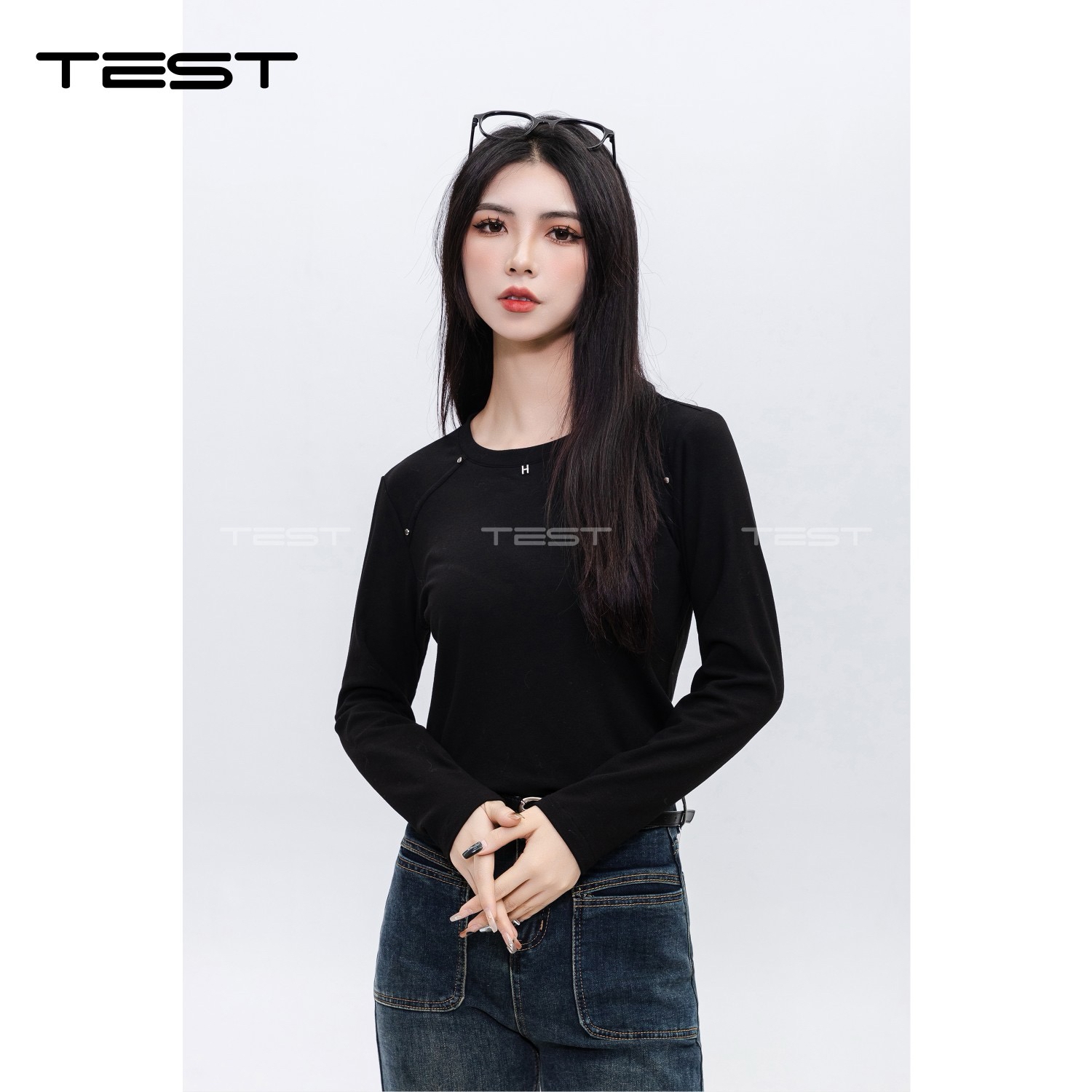 湖南她之蝶1234061 加绒百搭长袖T恤女显瘦打底上衣