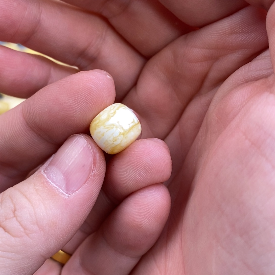 蜜蜡裸石未镶嵌a***、配饰