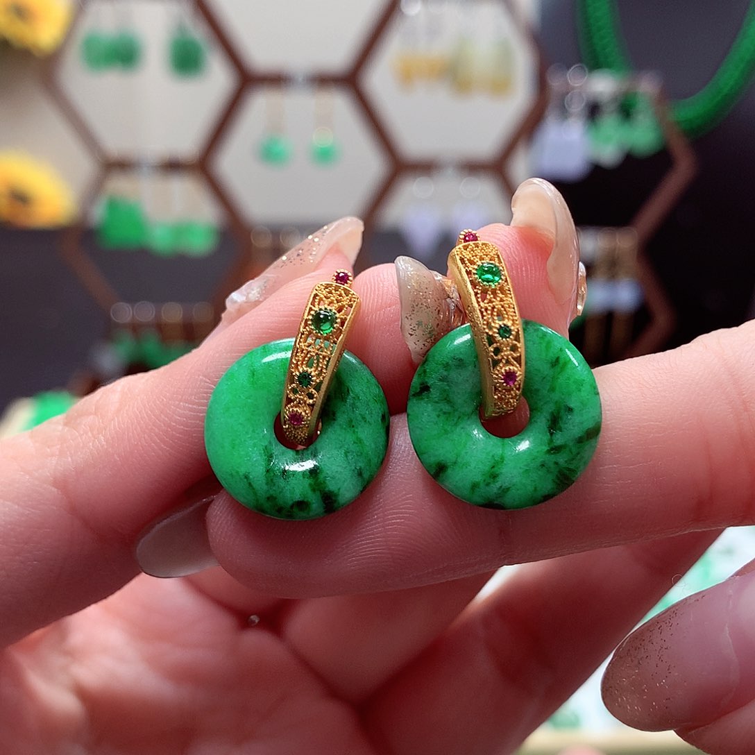 翡翠耳饰银S925镶嵌天然翡翠