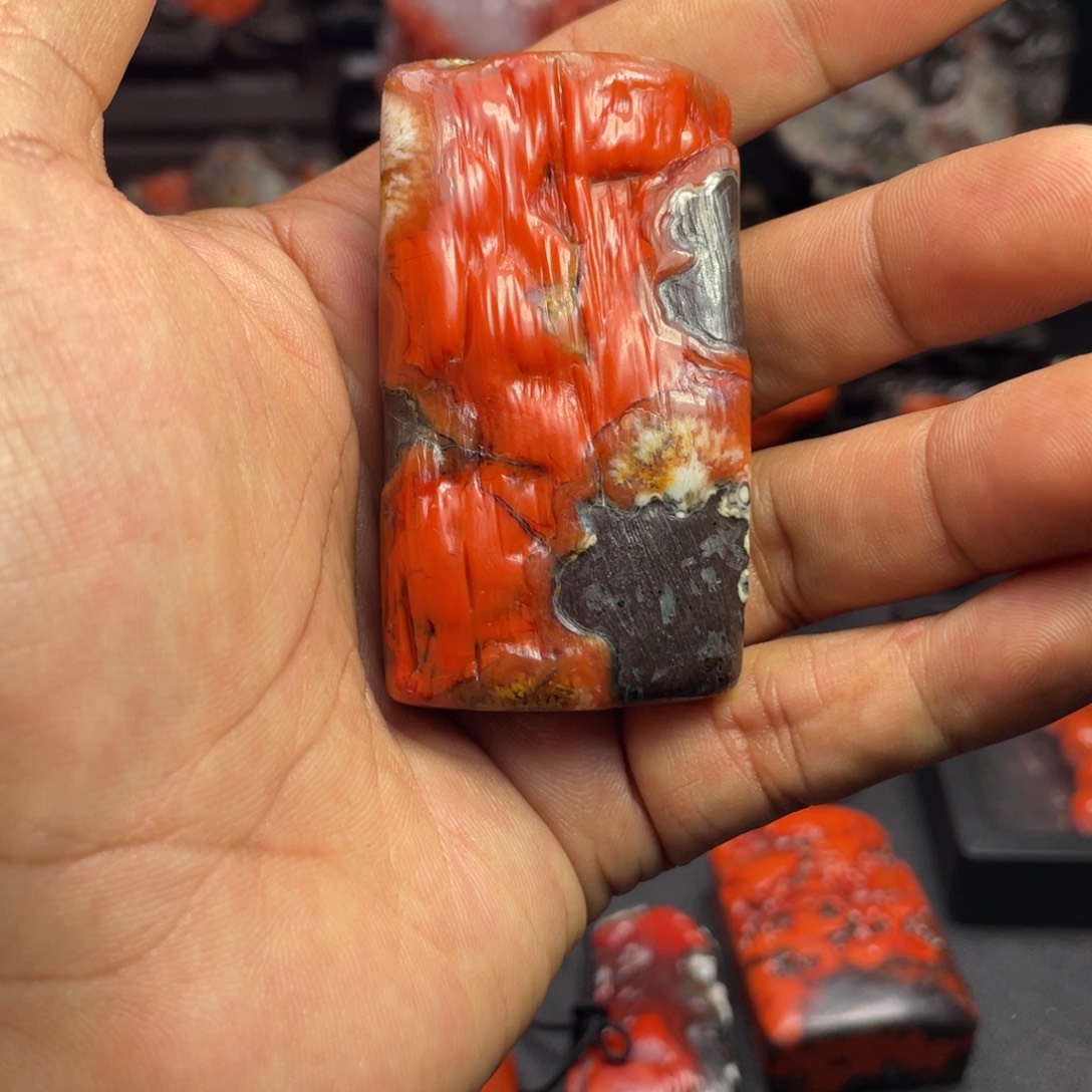 南红玛瑙未镶嵌颈饰保山南红原矿阿东寨老南红牌子