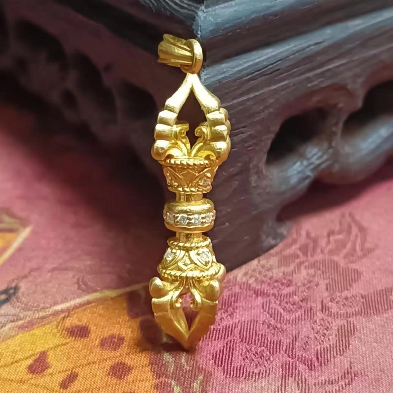足金镶钻金刚杵吊坠