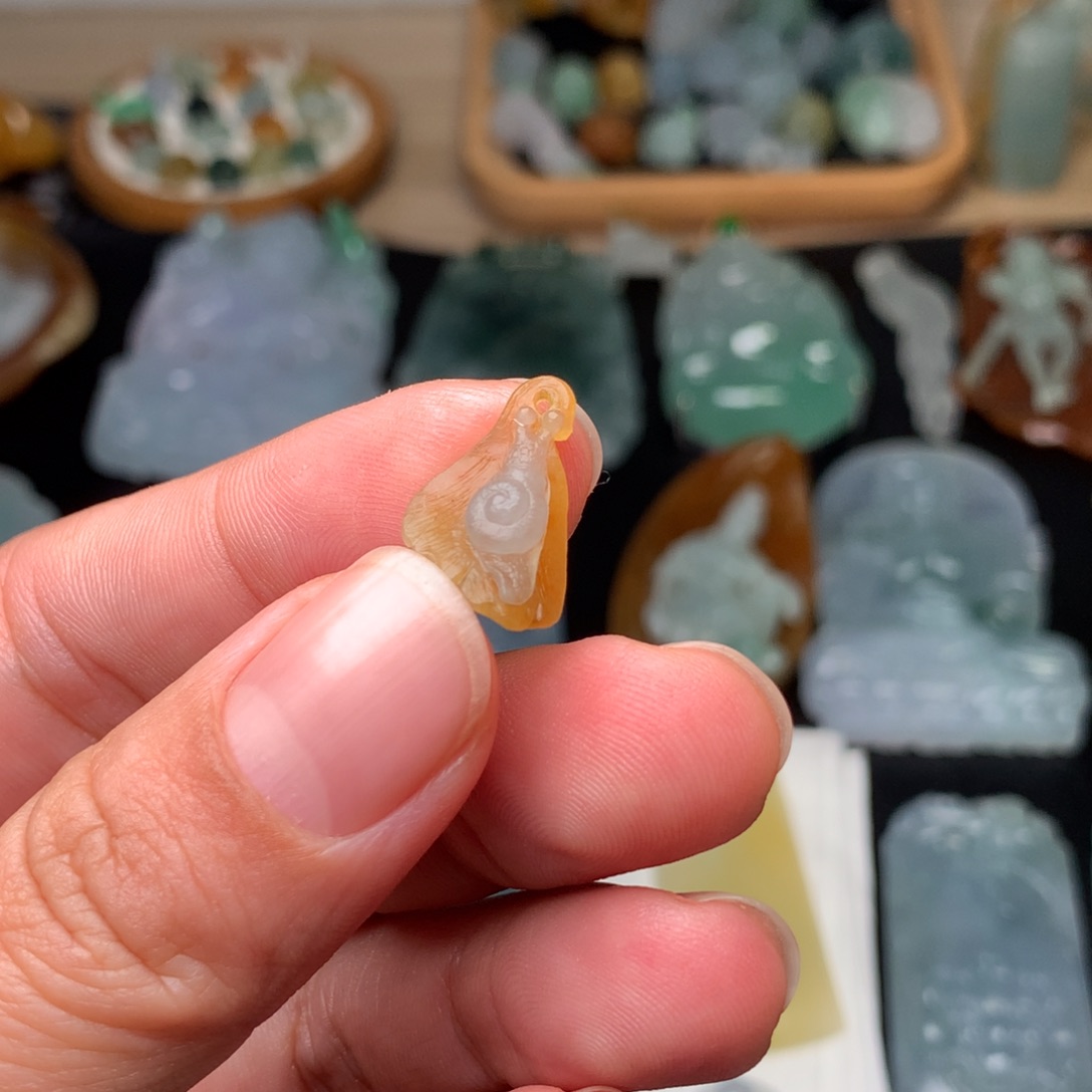 定制翡翠未镶嵌银杏叶