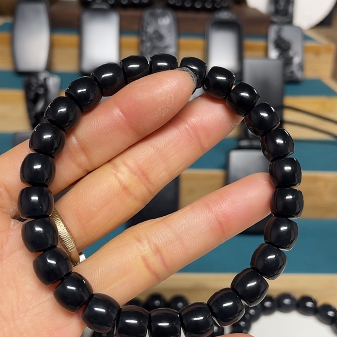 【闪购商品】和田玉（墨玉）手串未镶嵌福利版卡9直切