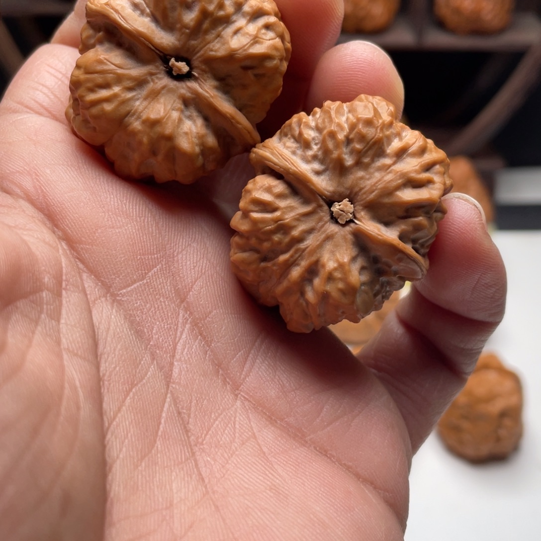 ༺***༻文玩核桃吊坠蛤蟆头核桃 34