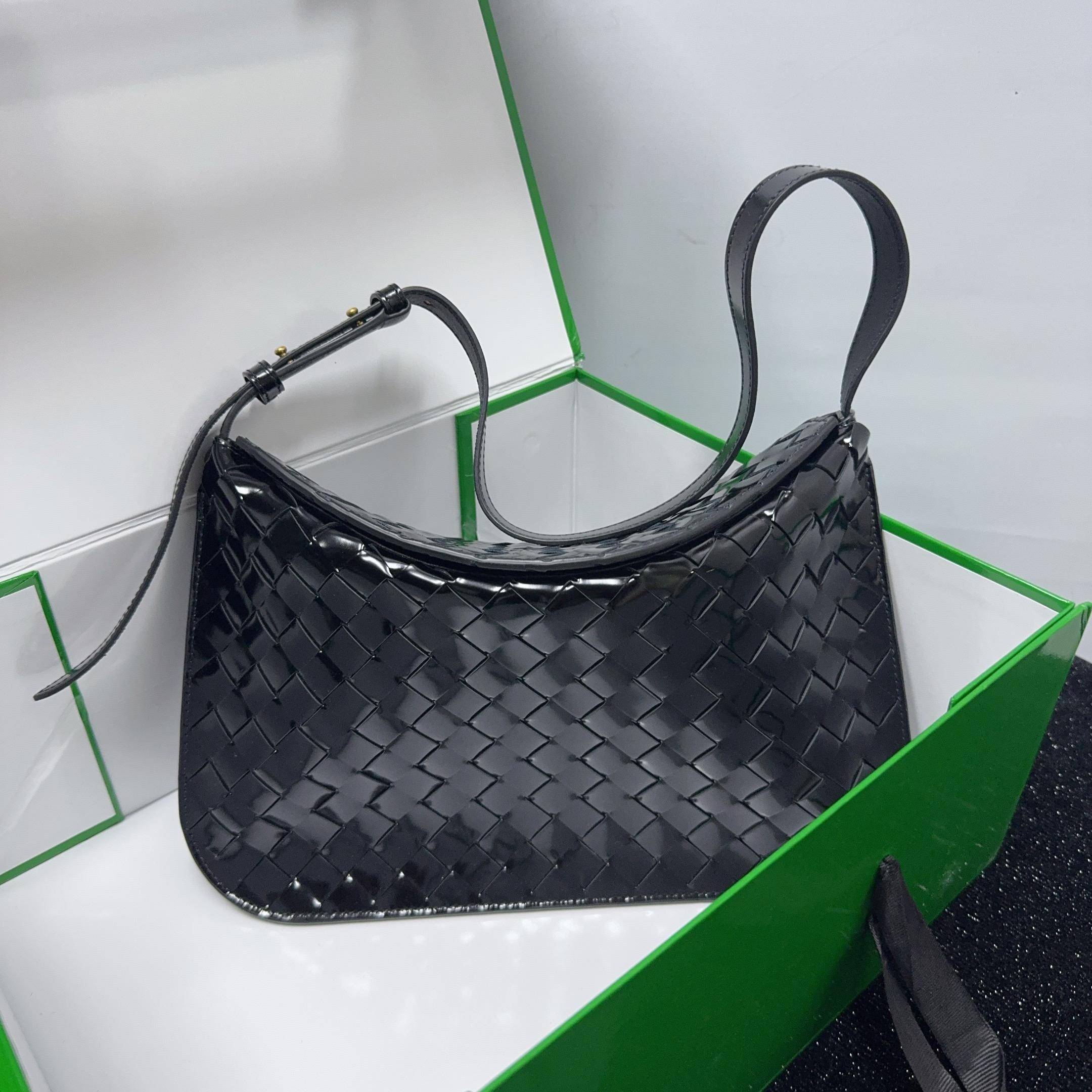 胖虎熙少/葆蝶家/95新/公价0/箱包/两用包/31B2505140185