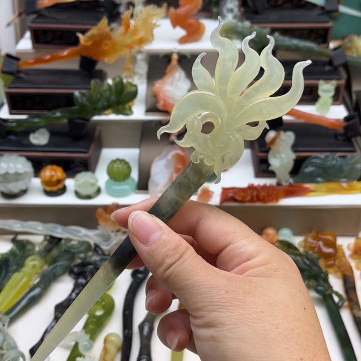 蛇纹石玉未镶嵌岫玉发簪