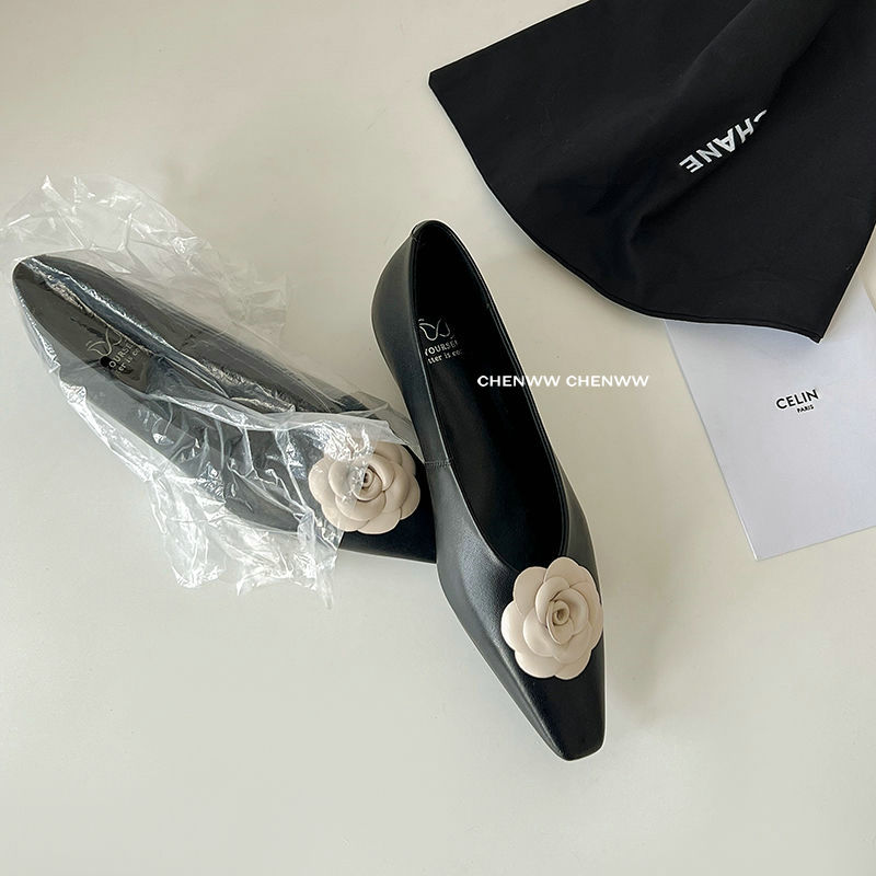 【CHENWW】小香风复古山茶花方头粗跟浅口经典百搭单鞋法式黑色尖头