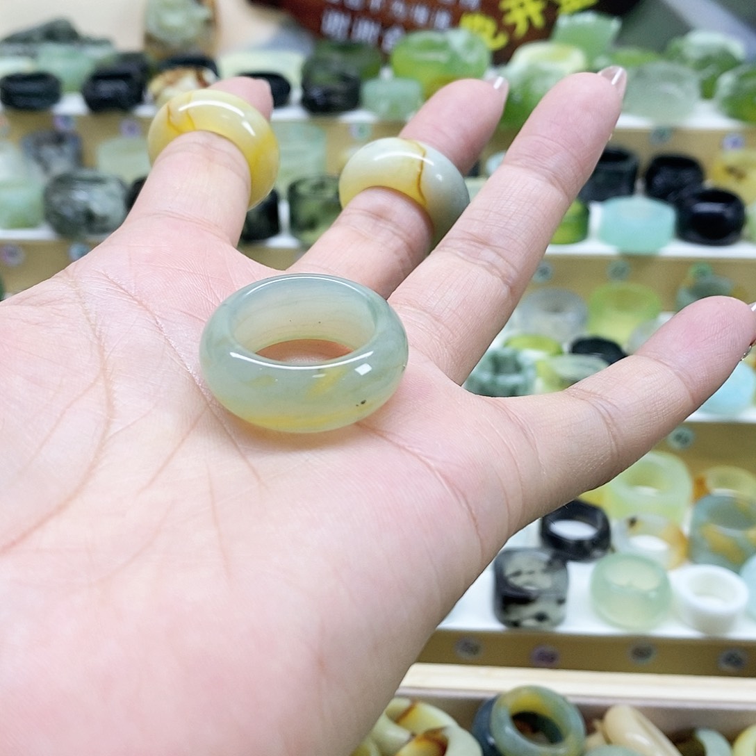 岫玉天然玉石未镶嵌?****烎