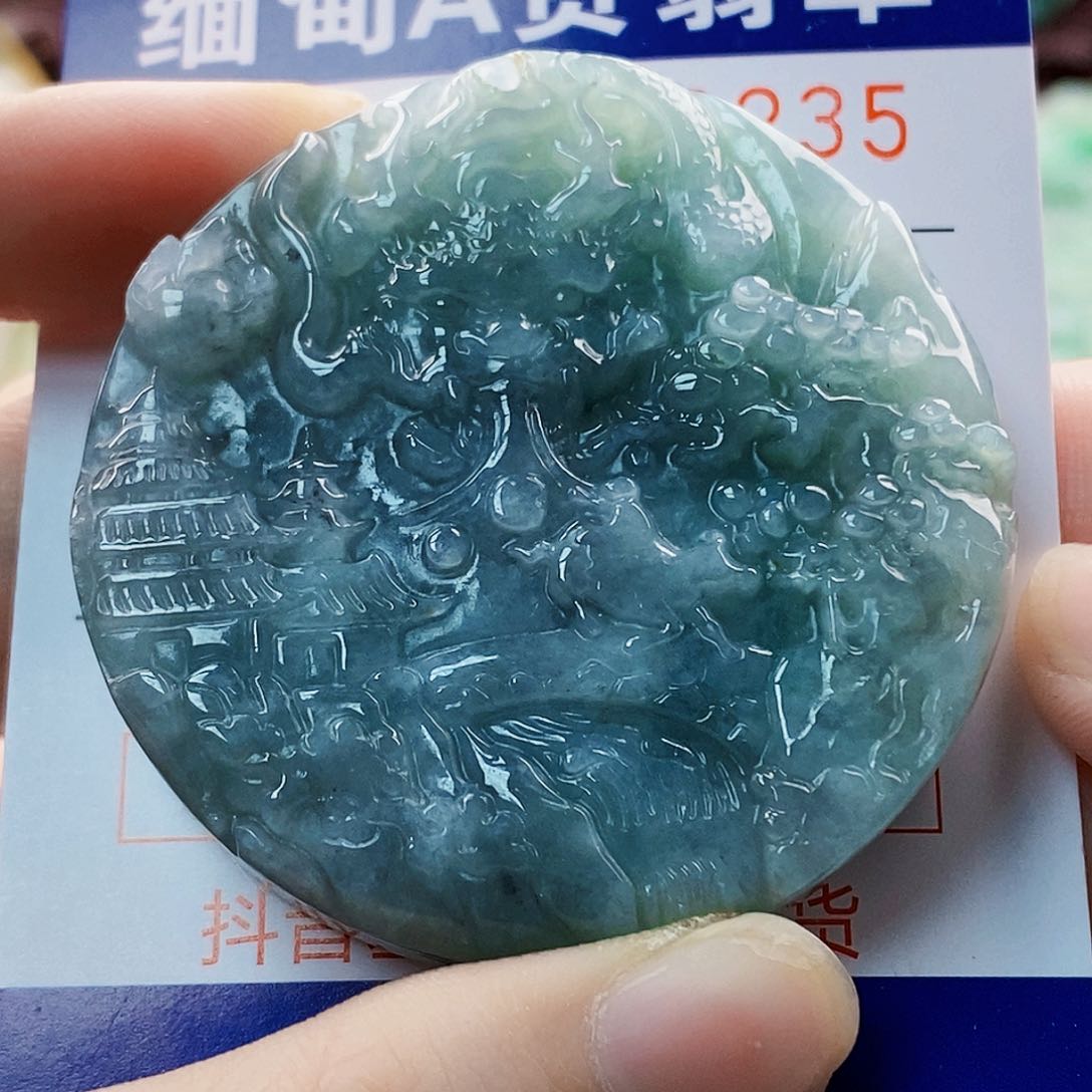 吊坠(不含链)未镶嵌翡翠