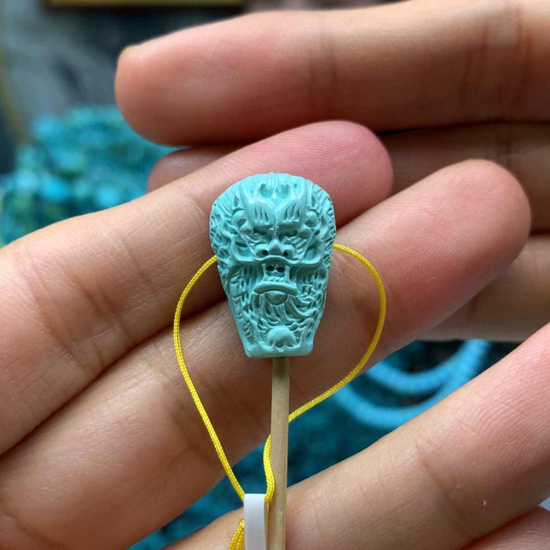 绿松石配饰未镶嵌