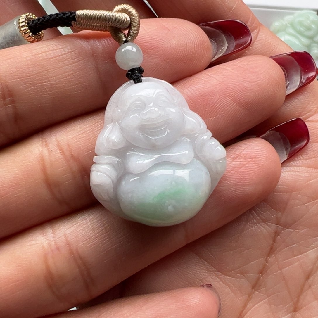 翡翠颈饰未镶嵌27.5×26×9