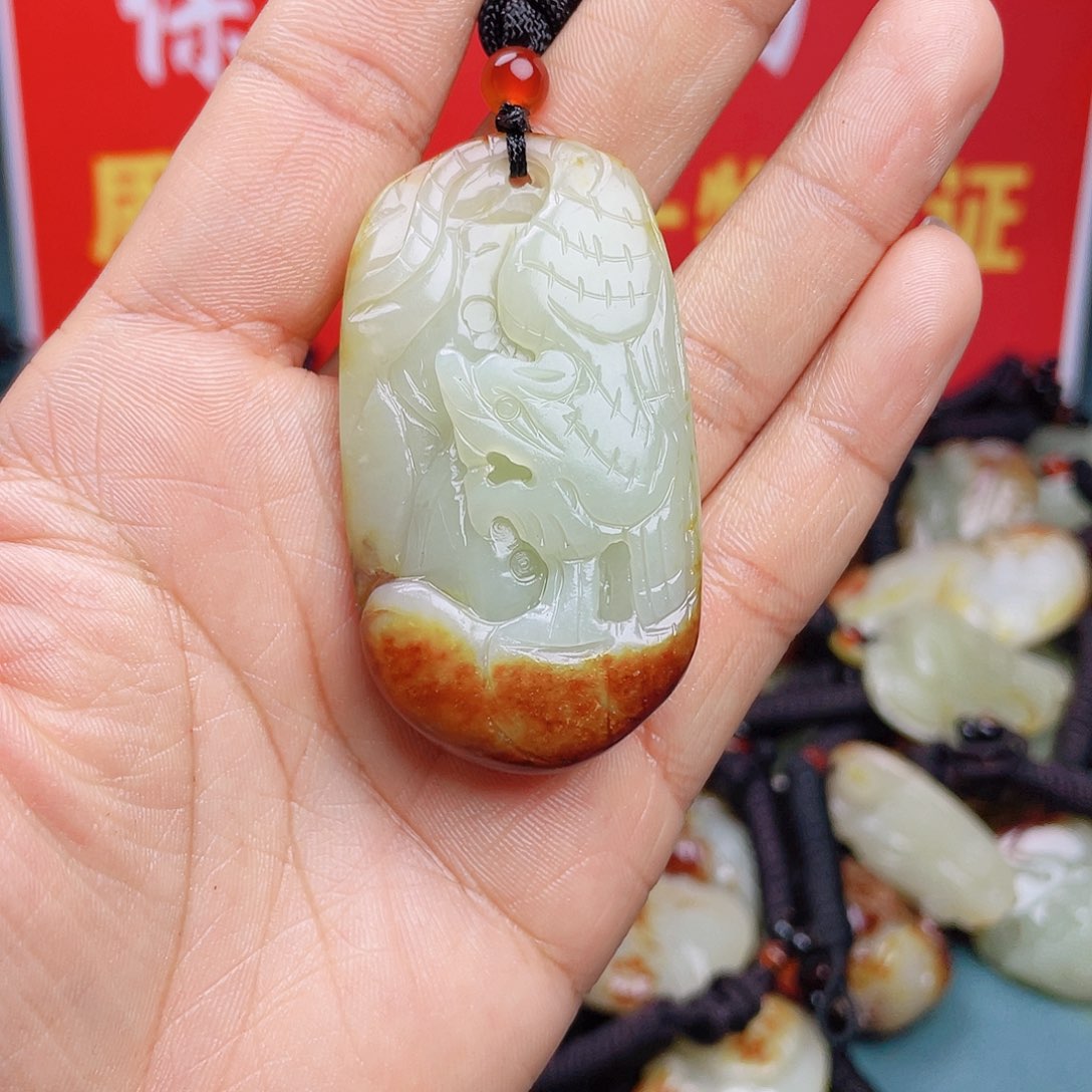 和田玉颈饰未镶嵌