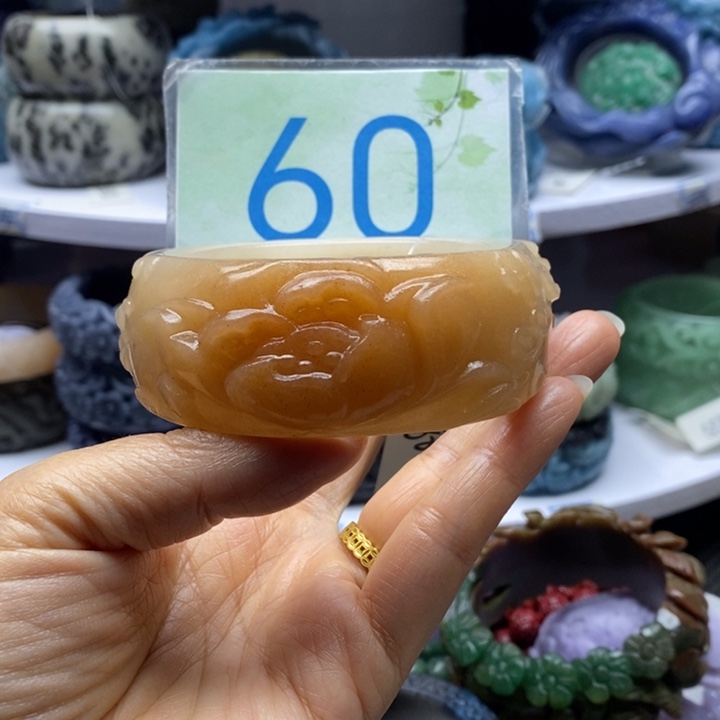 未镶嵌手镯石英岩玉