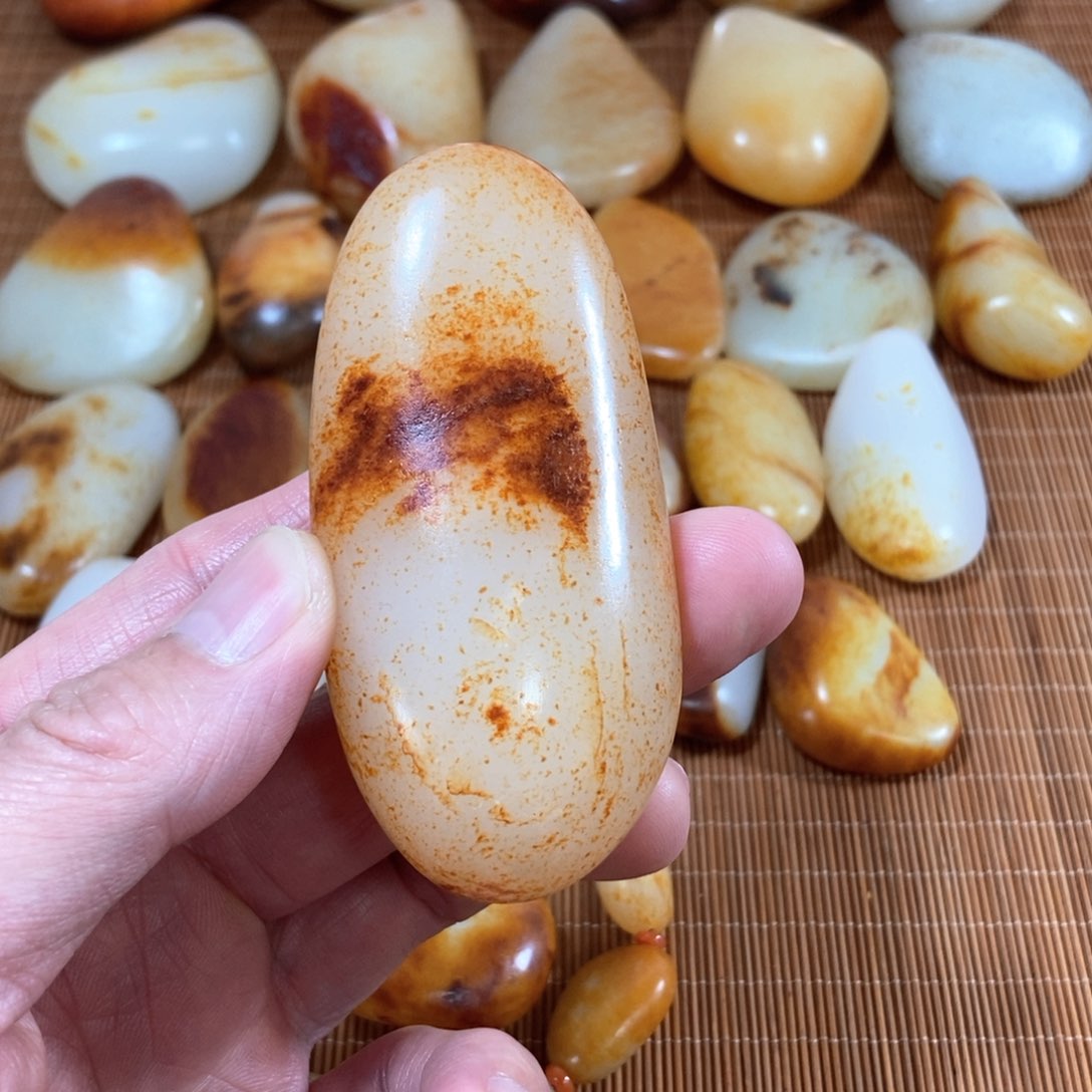 和田玉手把未镶嵌逗*哥