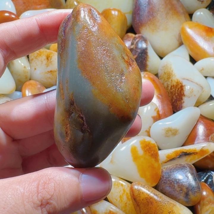 和田玉未镶嵌挂件102克