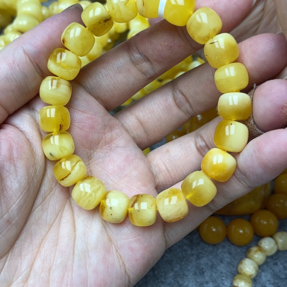 琥珀未镶嵌珠宝奇石22