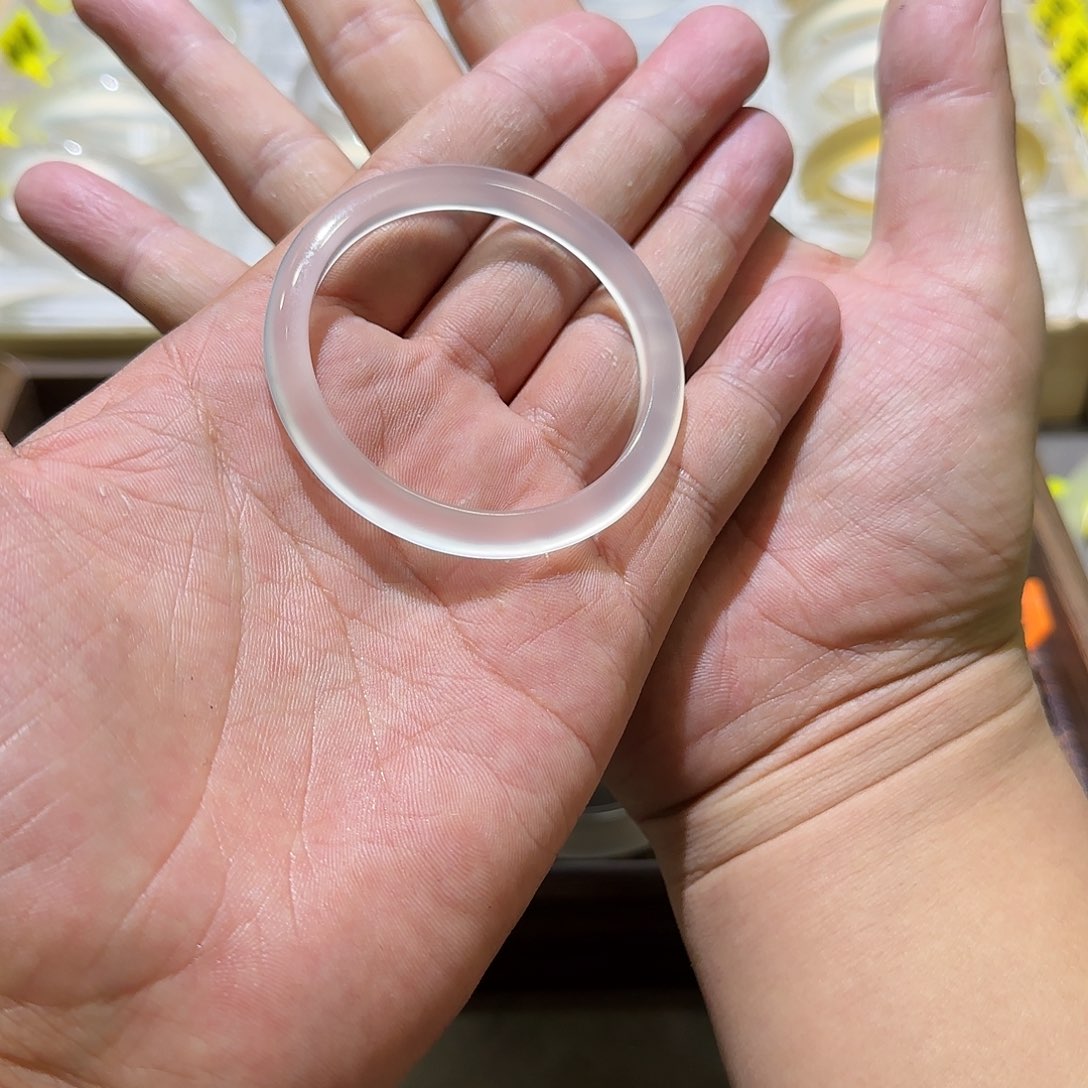 玛瑙/玉髓手镯未镶嵌逍**依