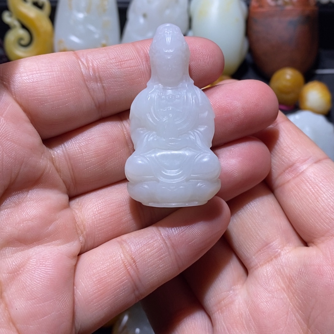 和田玉未镶嵌颈饰