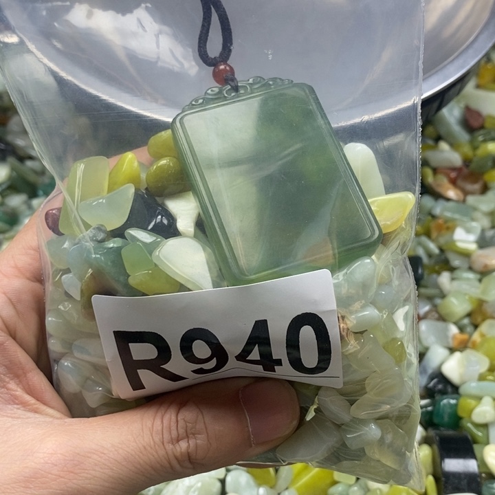 蛇纹石玉未镶嵌鱼缸石