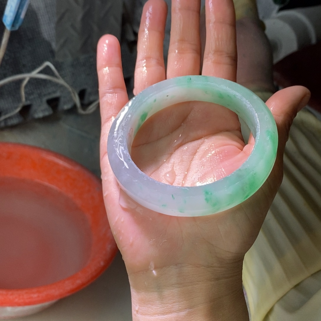 全***意石英质玉（非洲翠）未镶嵌手镯定制