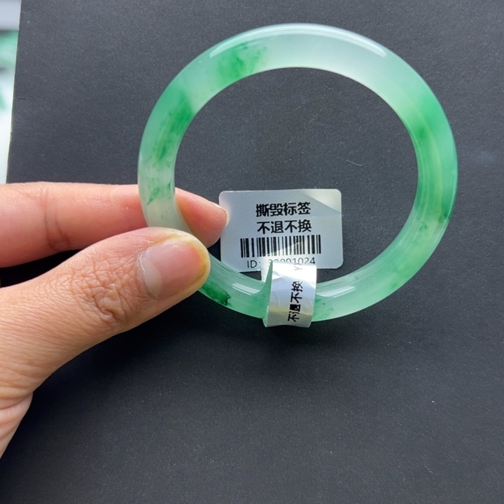 石英质玉未镶嵌手镯+玲玲54