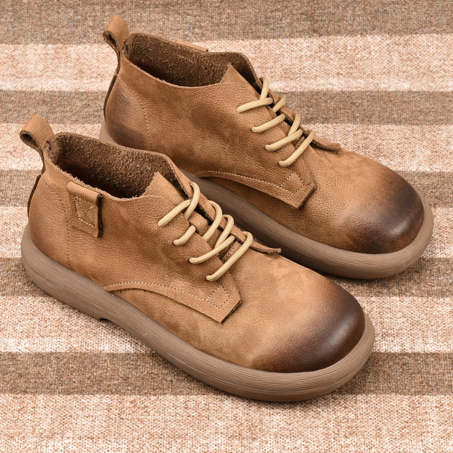 秋冬季新款工装鞋男复古高帮马丁靴真皮休闲男鞋潮流百搭中帮靴子