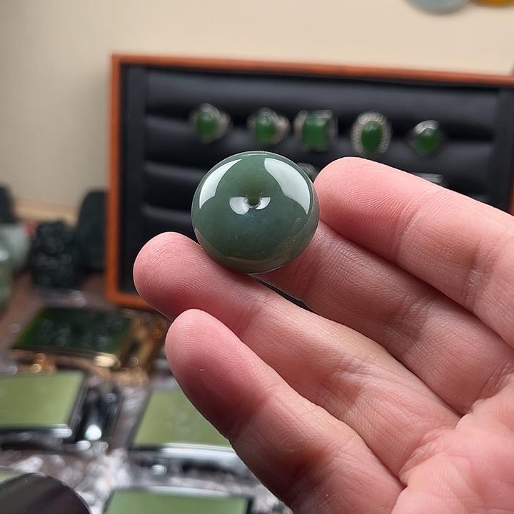 和田玉和田玉未镶嵌