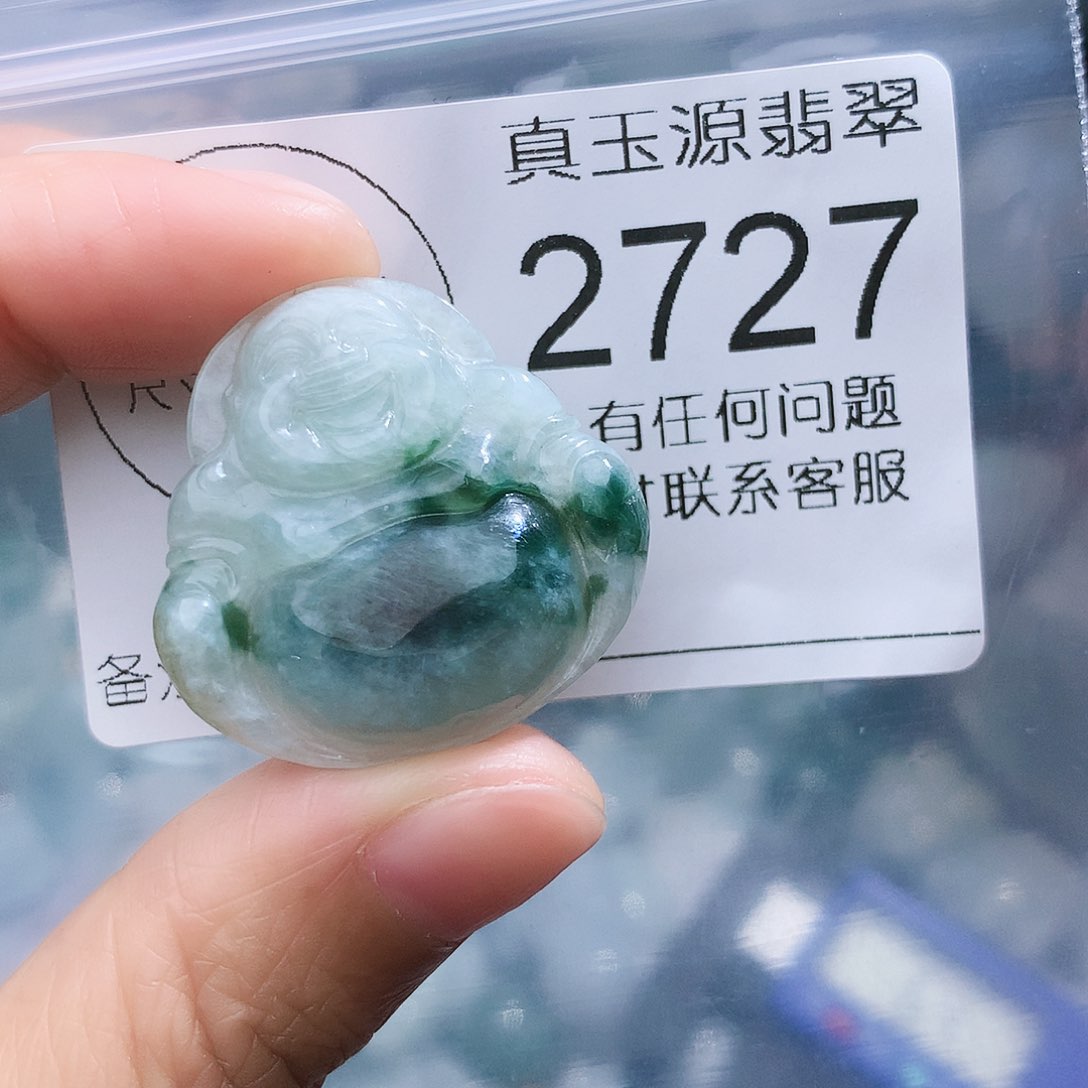 翡翠颈饰未镶嵌2727。