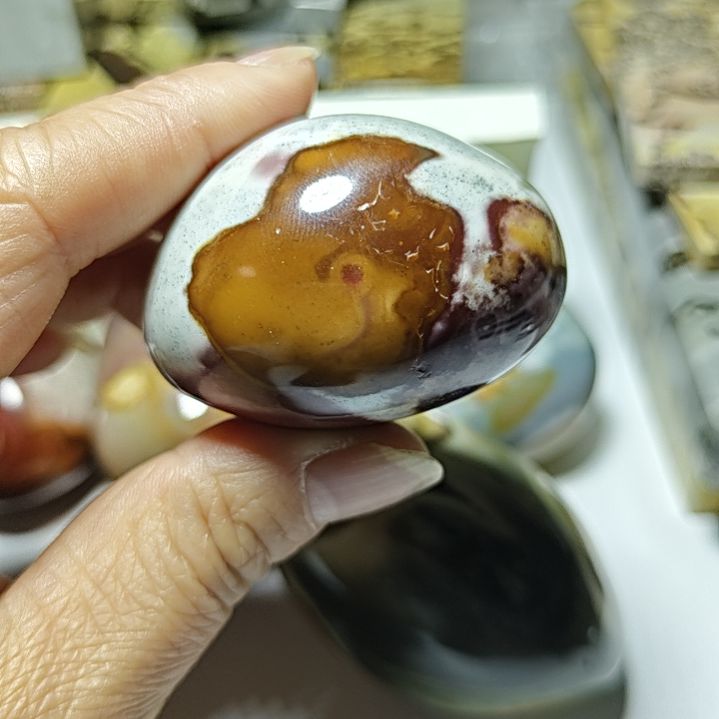 玛瑙/玉髓未镶嵌珠宝奇石