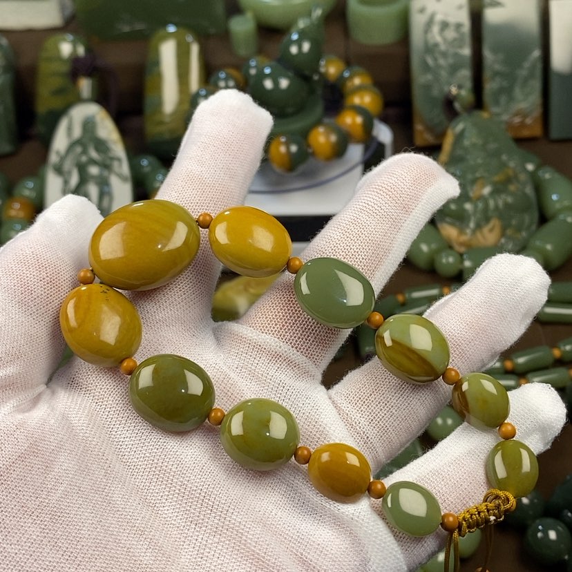 【闪购商品】手链未镶嵌岫岩河磨玉（透闪石质玉）