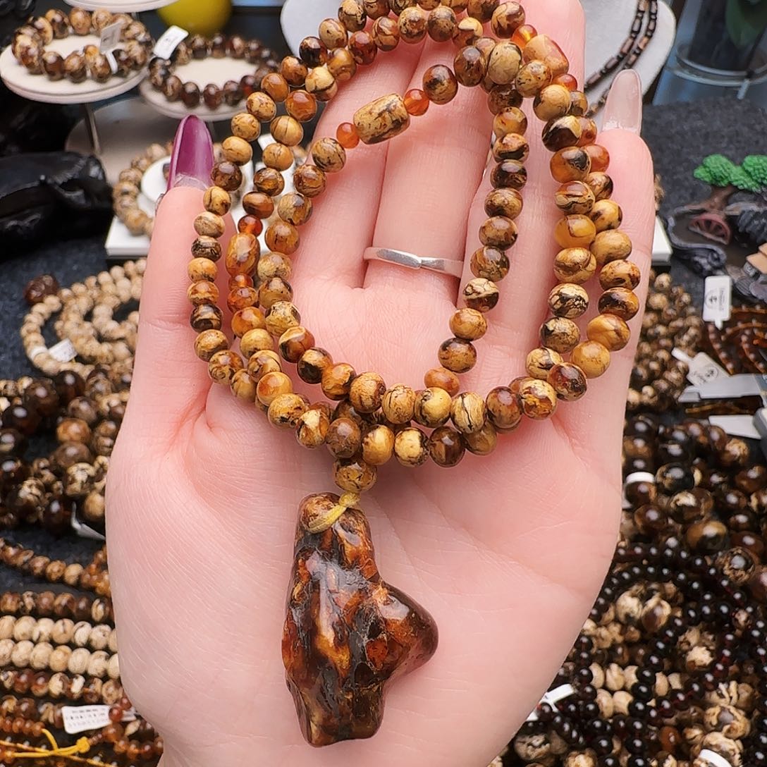 诗***馆琥珀未镶嵌手链抚顺琥珀