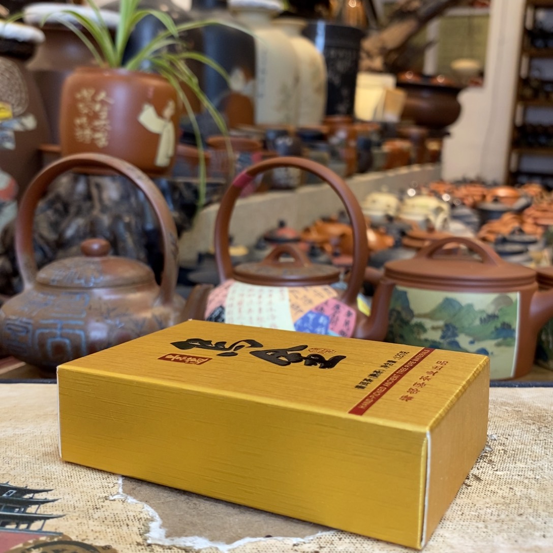 鱼***白云南建水紫陶品茗杯