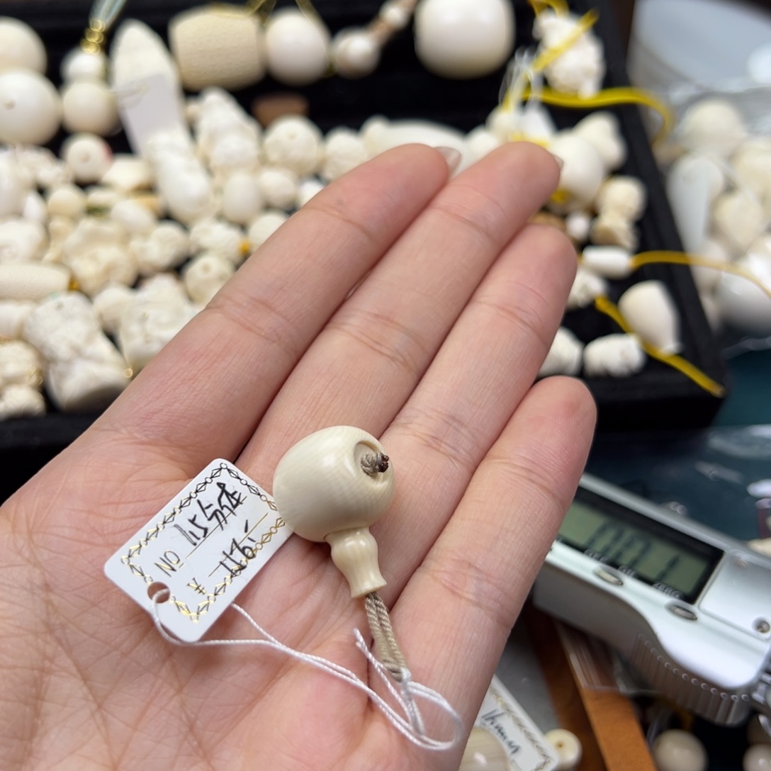 无***7猛犸象牙吊坠15mm藏式三通