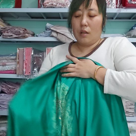 棉高端大床双人四件套。