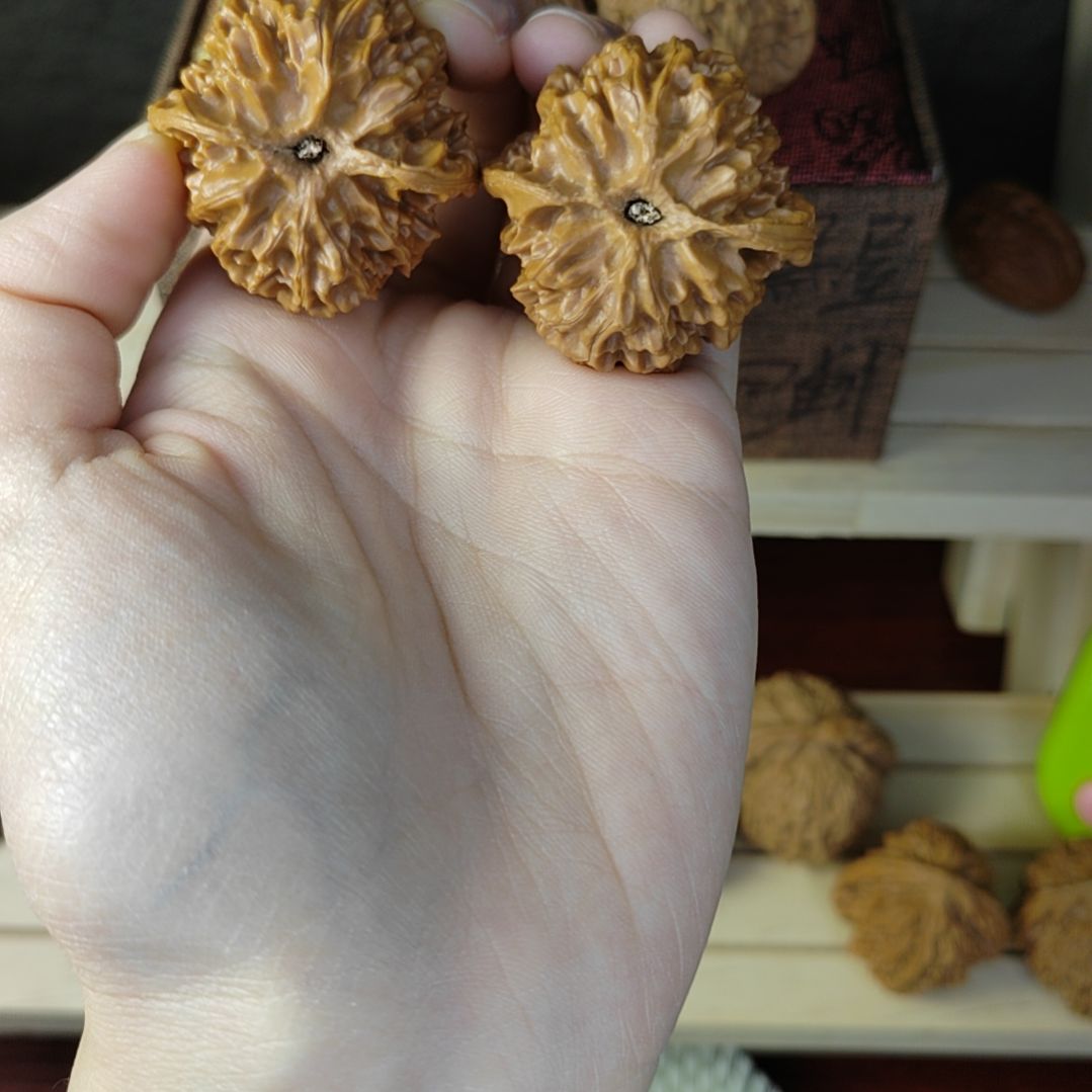 文玩核桃吊坠35+苹果