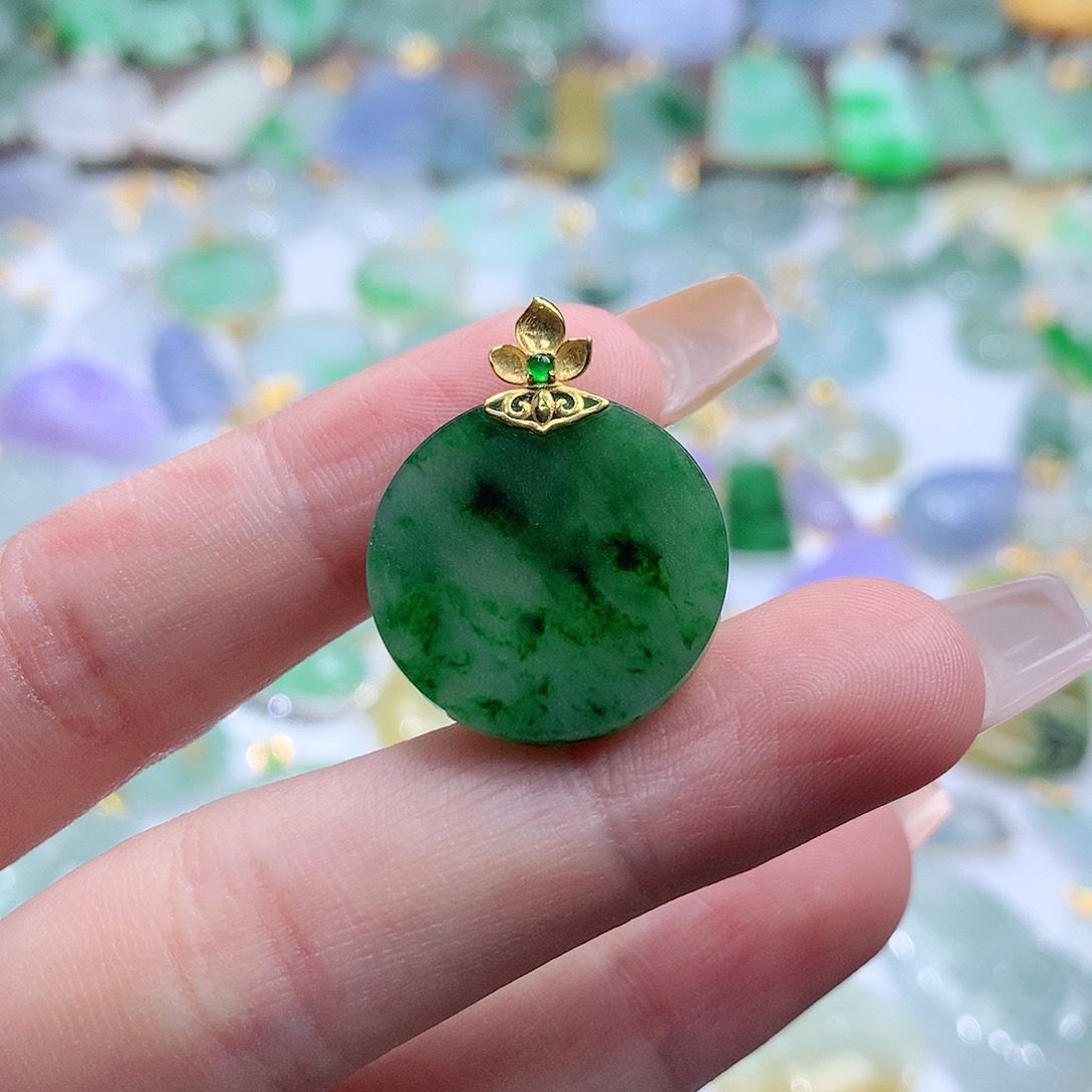 翡翠颈饰未镶嵌@***翡翠