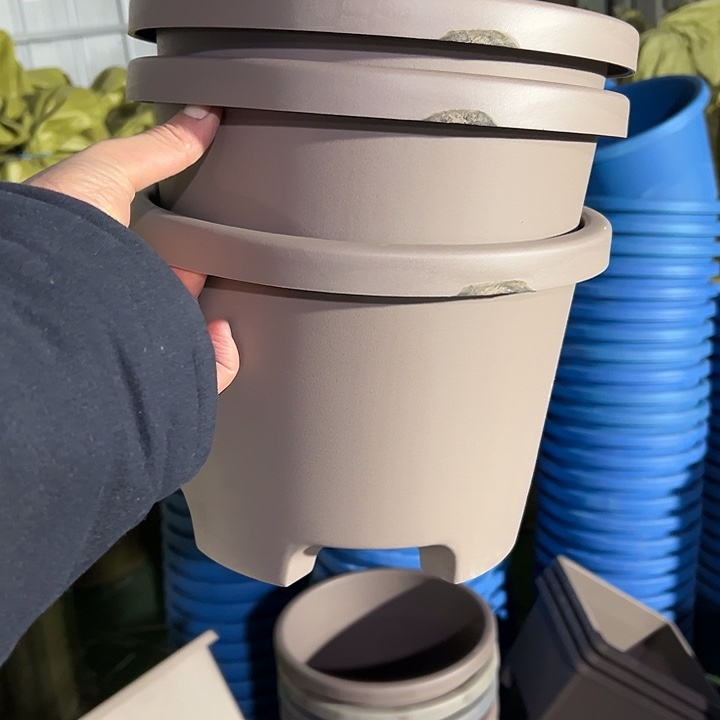 微瑕咖色圆球根26外径19高3个盆