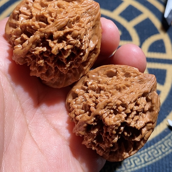 【闪购商品】文玩核桃吊坠满天星