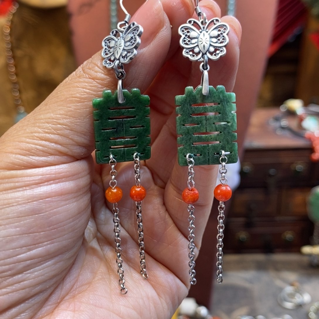 翡翠吊坠(赠链)未镶嵌