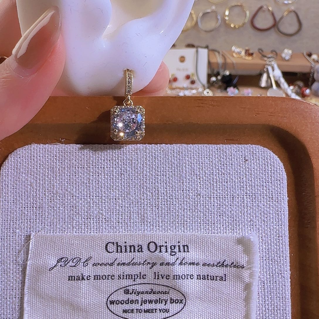 仿珍珠铜合金925银耳钉