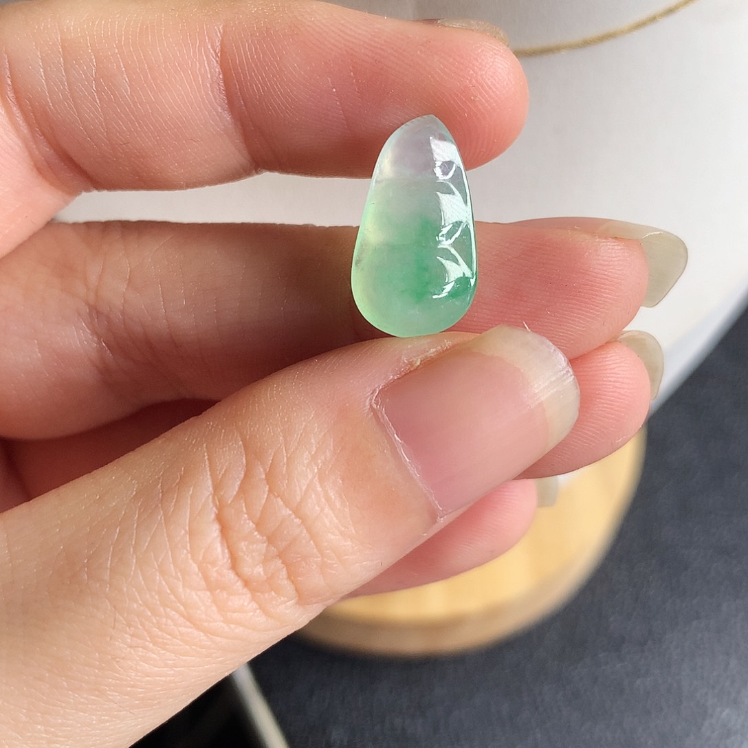 吊坠(不含链)未镶嵌翡翠豆子