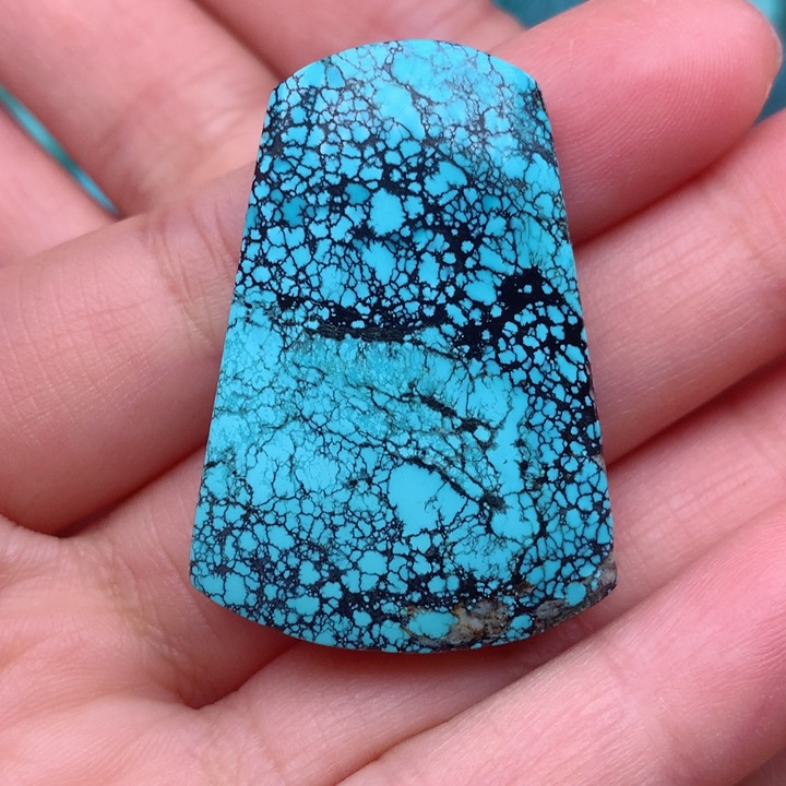 绿松石颈饰未镶嵌