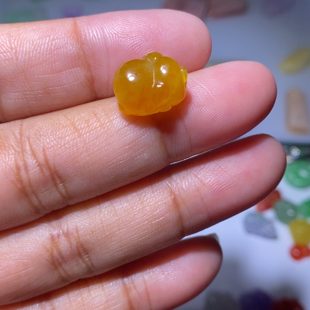 颈饰未镶嵌翡翠小*