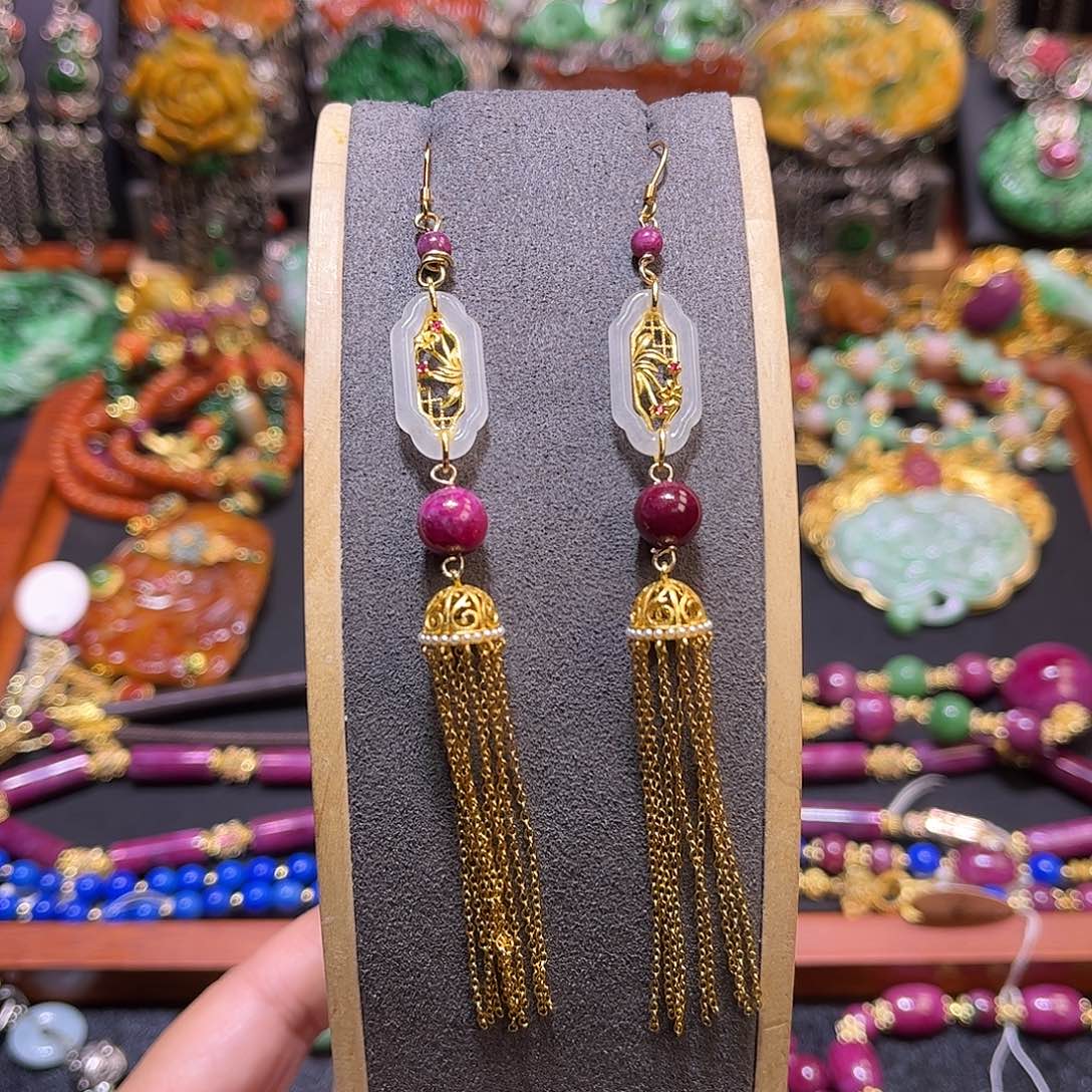 红宝石未镶嵌耳饰双十二直降价不议新款