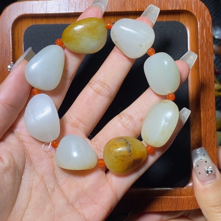 和田玉手链未镶嵌