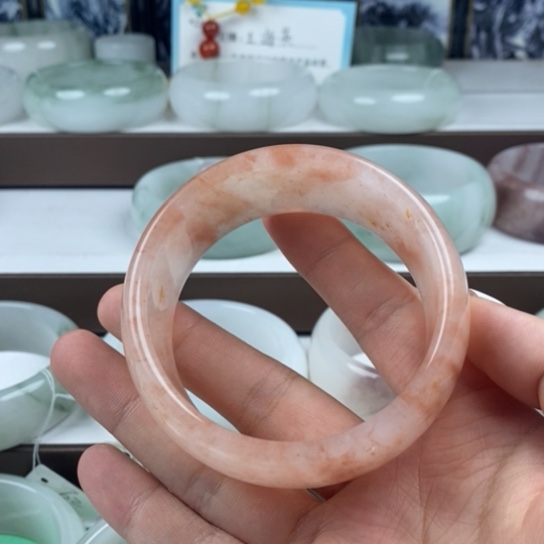 石英质玉（金丝玉）未镶嵌手镯