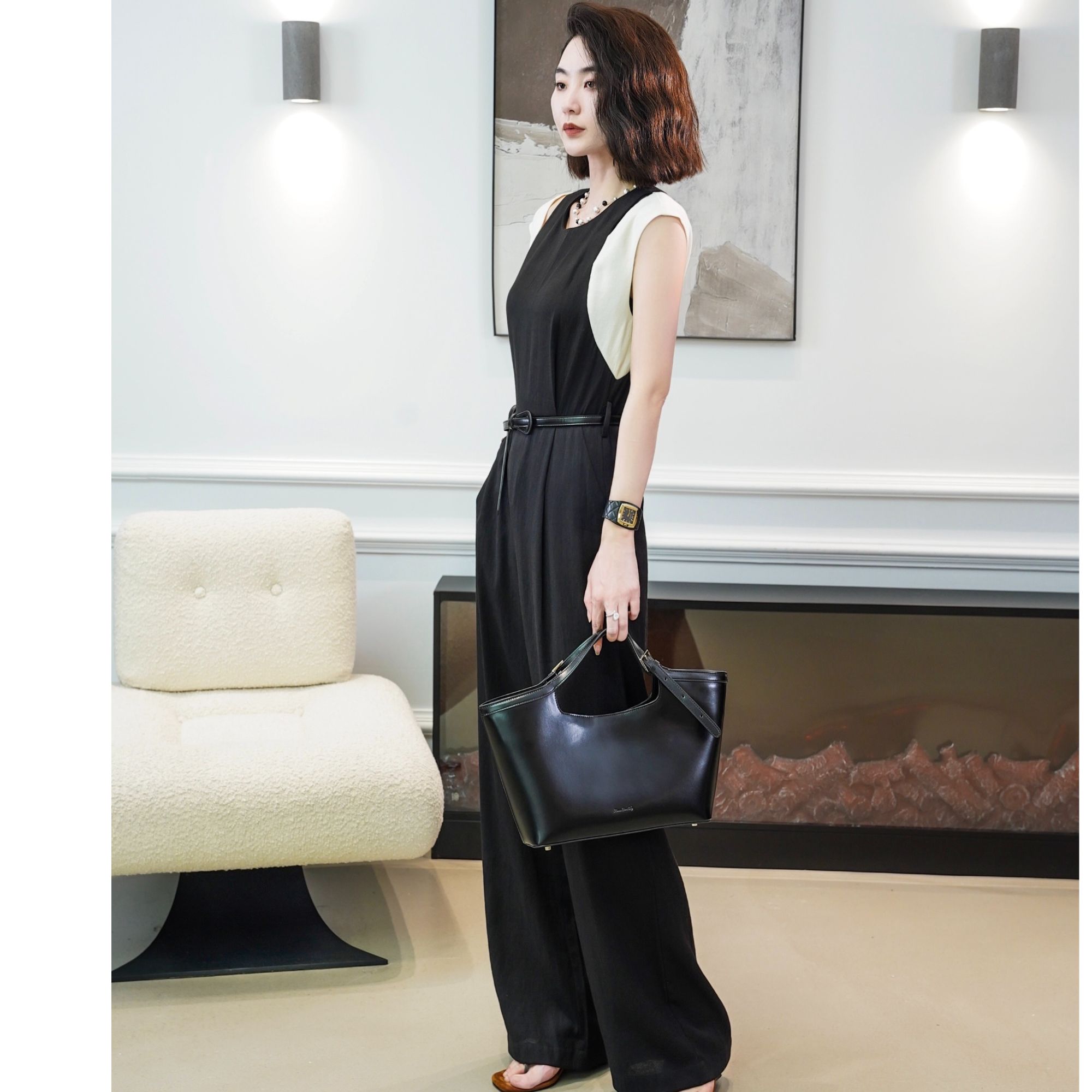 MORELAN2025气质高级舒适撞色拼接修身显瘦无袖连体裤525180